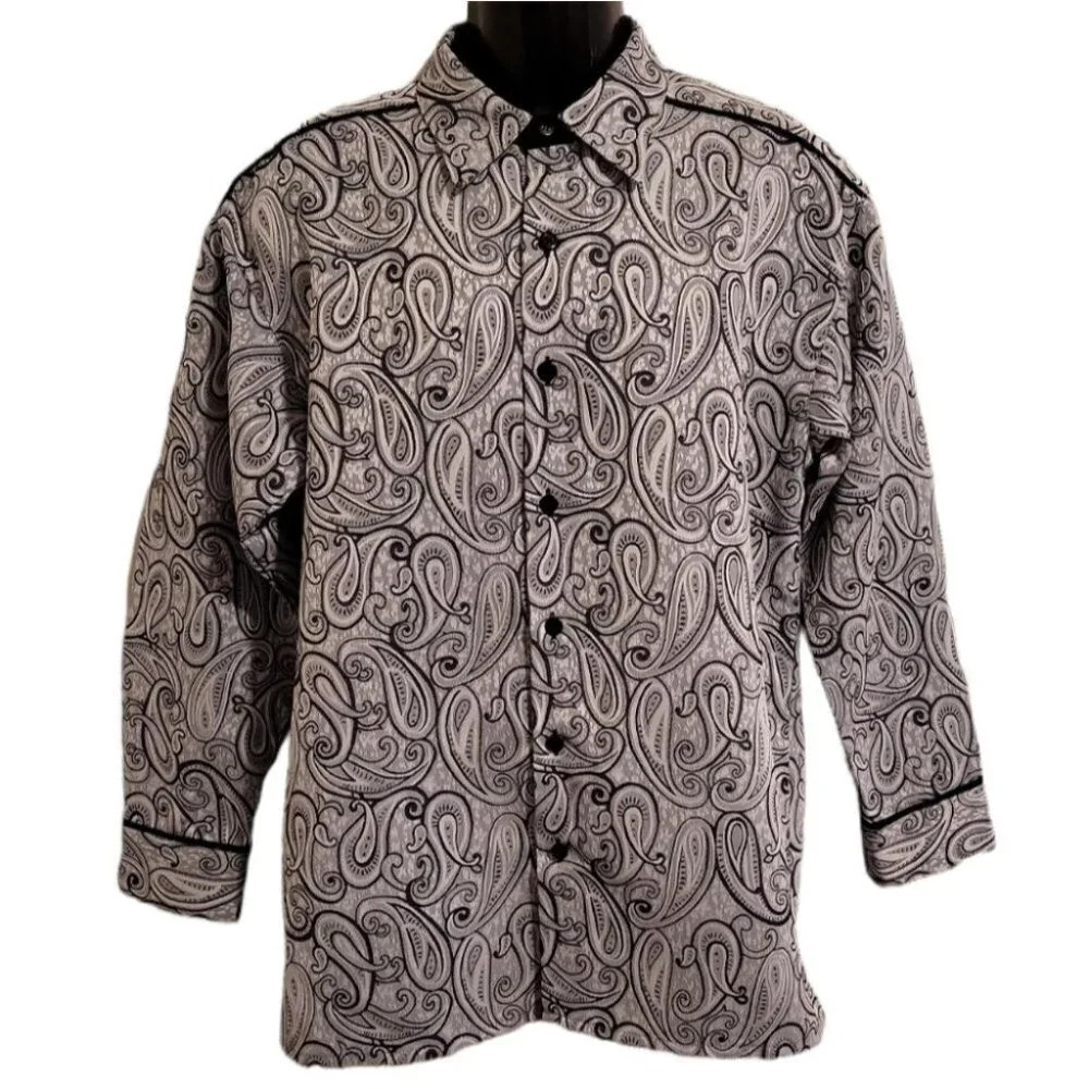 Men's Button Up Shirt by Montique (size M)